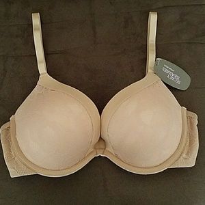 NWT Nude Lace Push-Up Bra