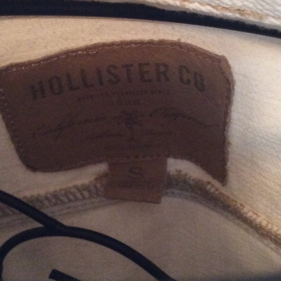 distressed white jean jacket - Picture 2 of 7