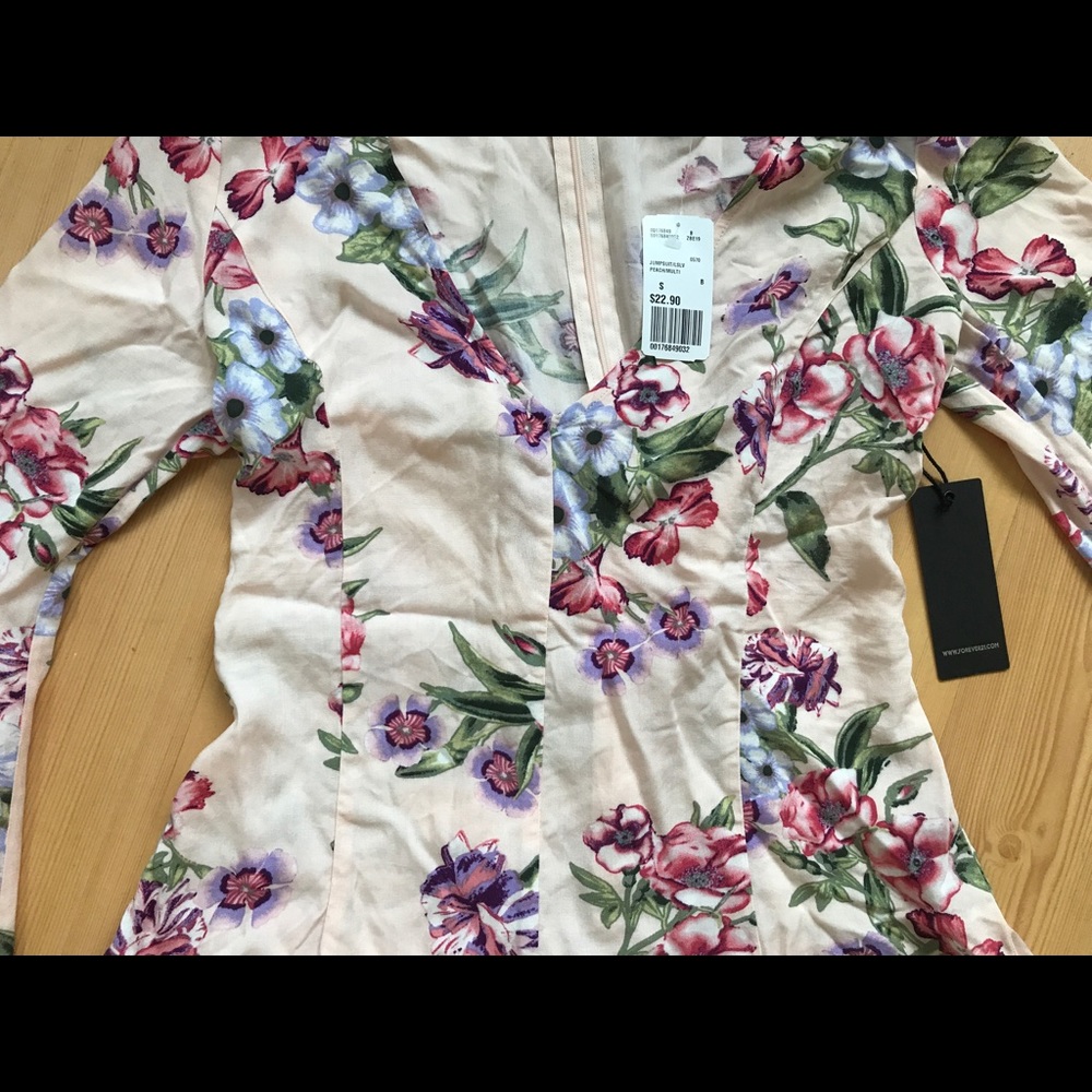 Floral Romper - Picture 3 of 4