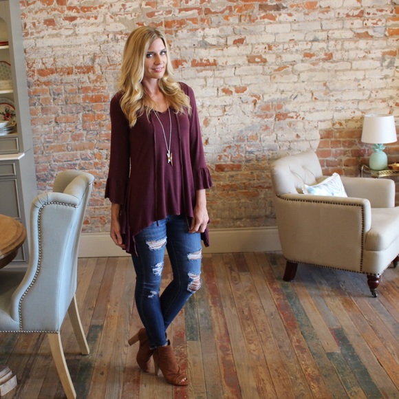 ✨LAST ONE✨Plum bell sleeve ruffle side tie tunic - Picture 6 of 8