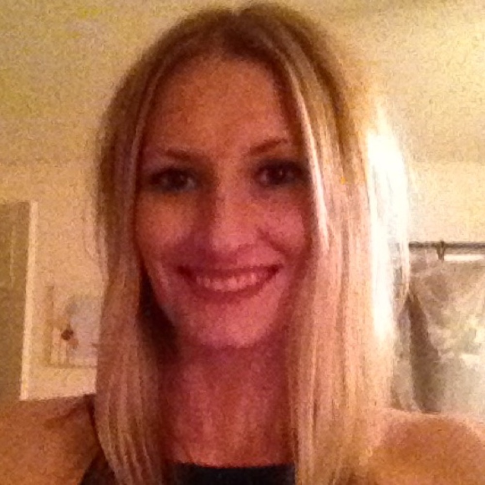 Meet your Posher, Claudia