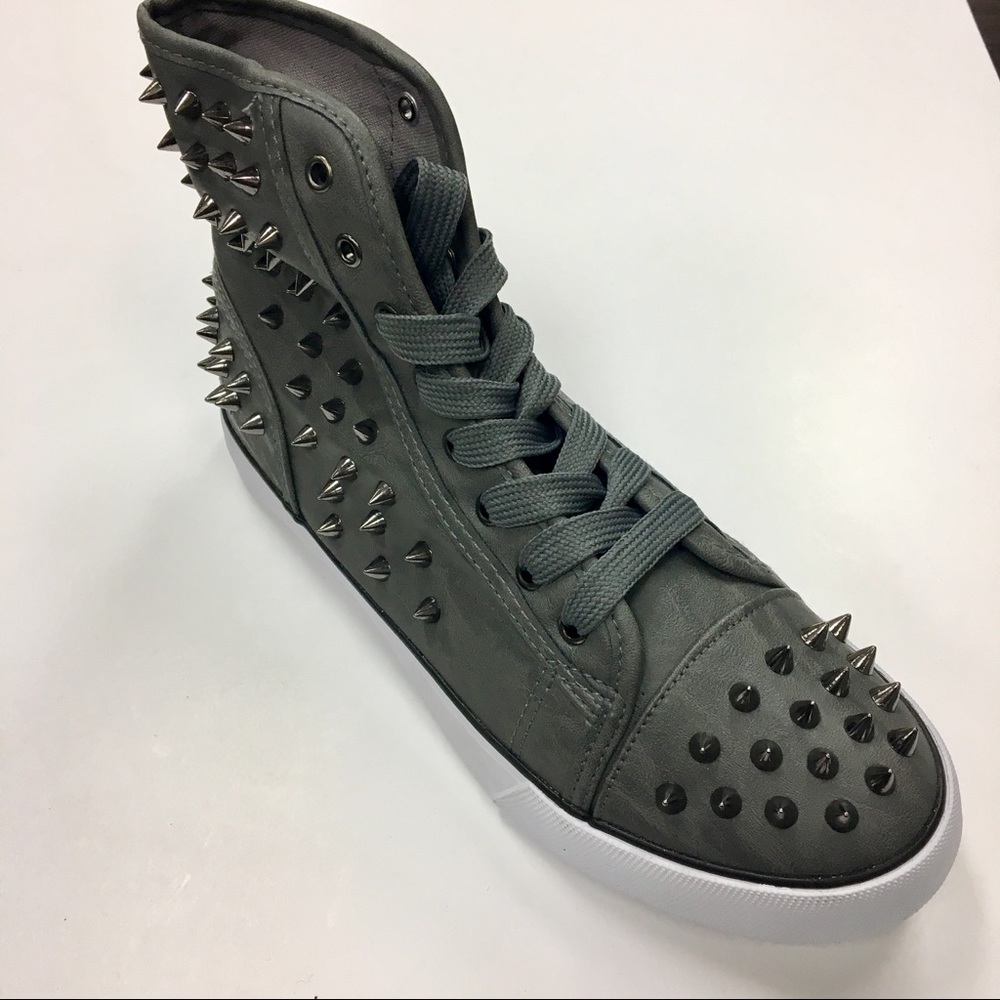 Grey spiked high top sneaker - Picture 3 of 6