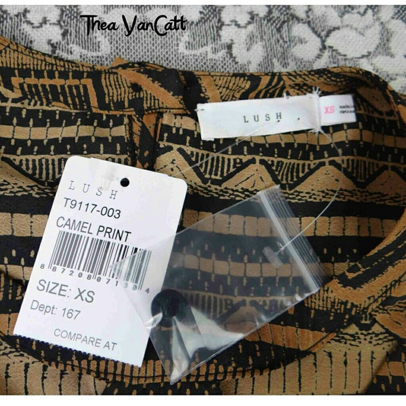 *SALE* LUSH - Aztec Cutout Collar TOP! - Picture 5 of 7