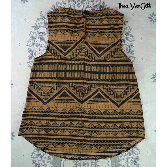 *SALE* LUSH - Aztec Cutout Collar TOP! - Picture 6 of 7