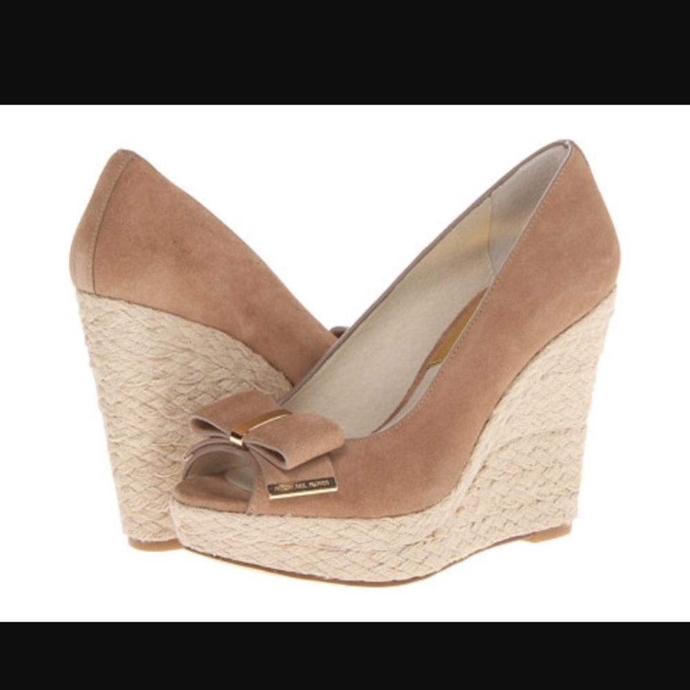 Michael Kors Meg wedge in dark khaki