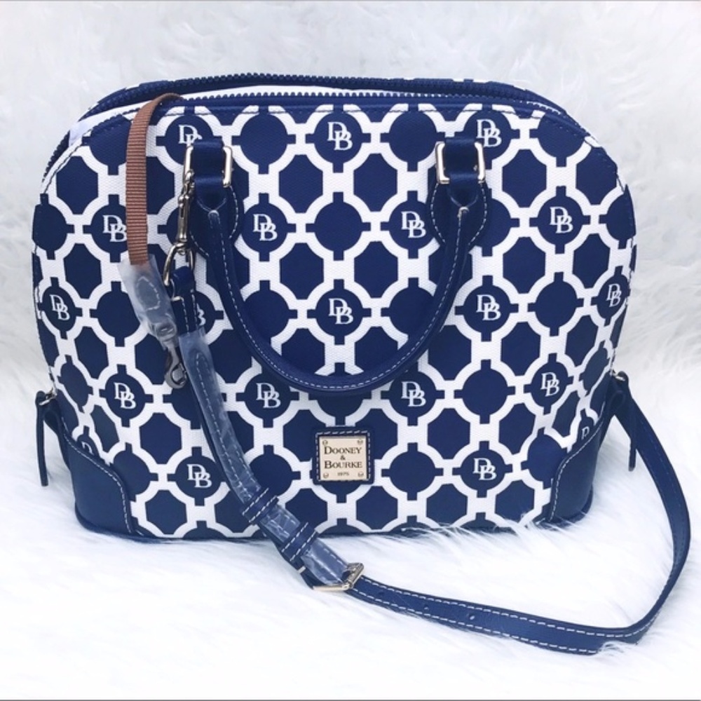 ✨💕SALE💕NWT Dooney & Bourke Signature Zip Satchel