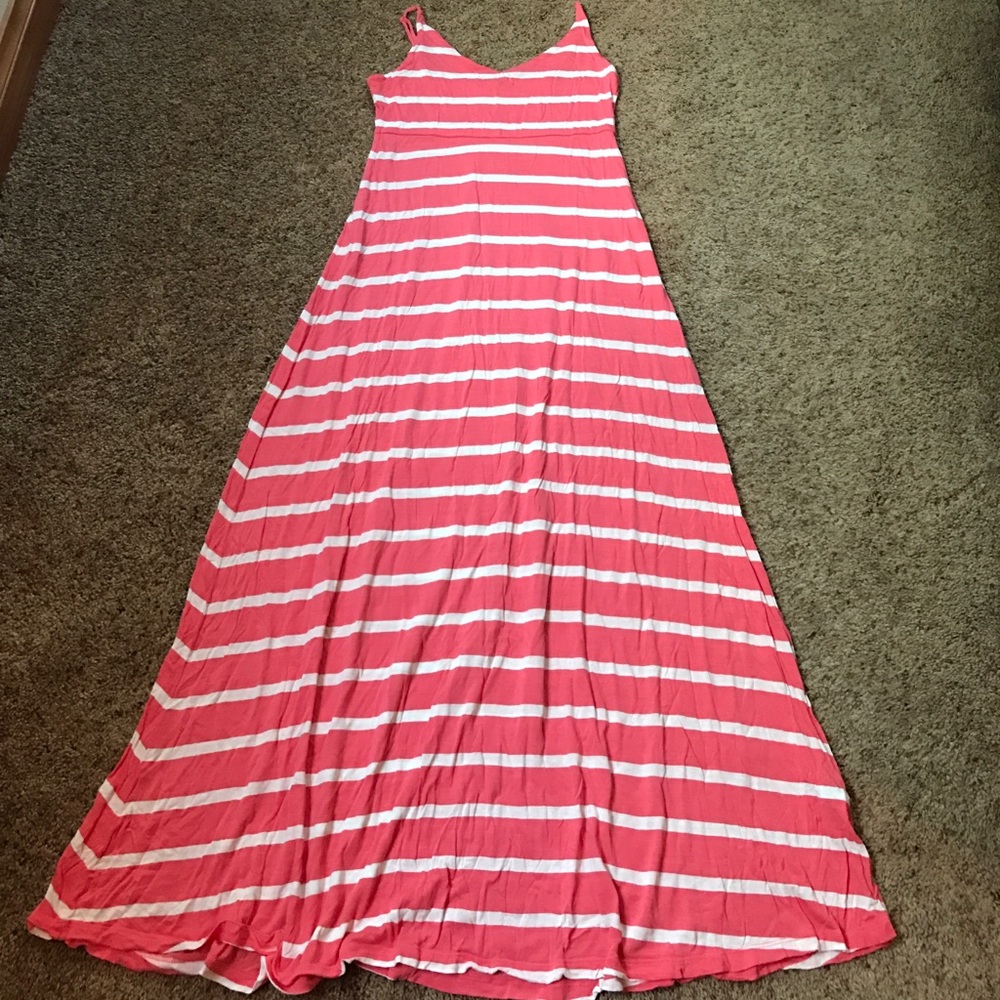 NWOT Forever 21 striped maxi dress. Size S.