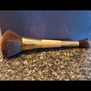 Tarte Bronze & Glow Contour Brush