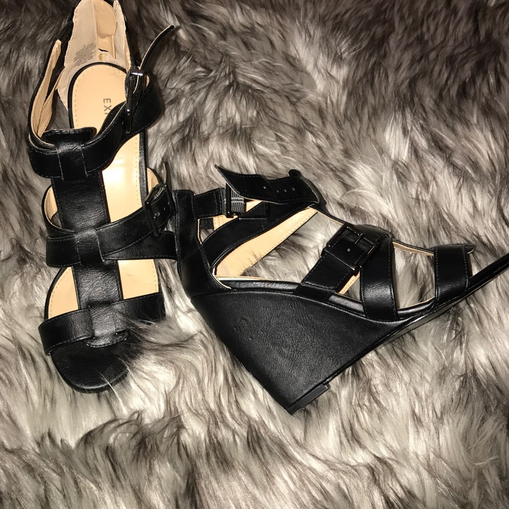 Express wedges size 6