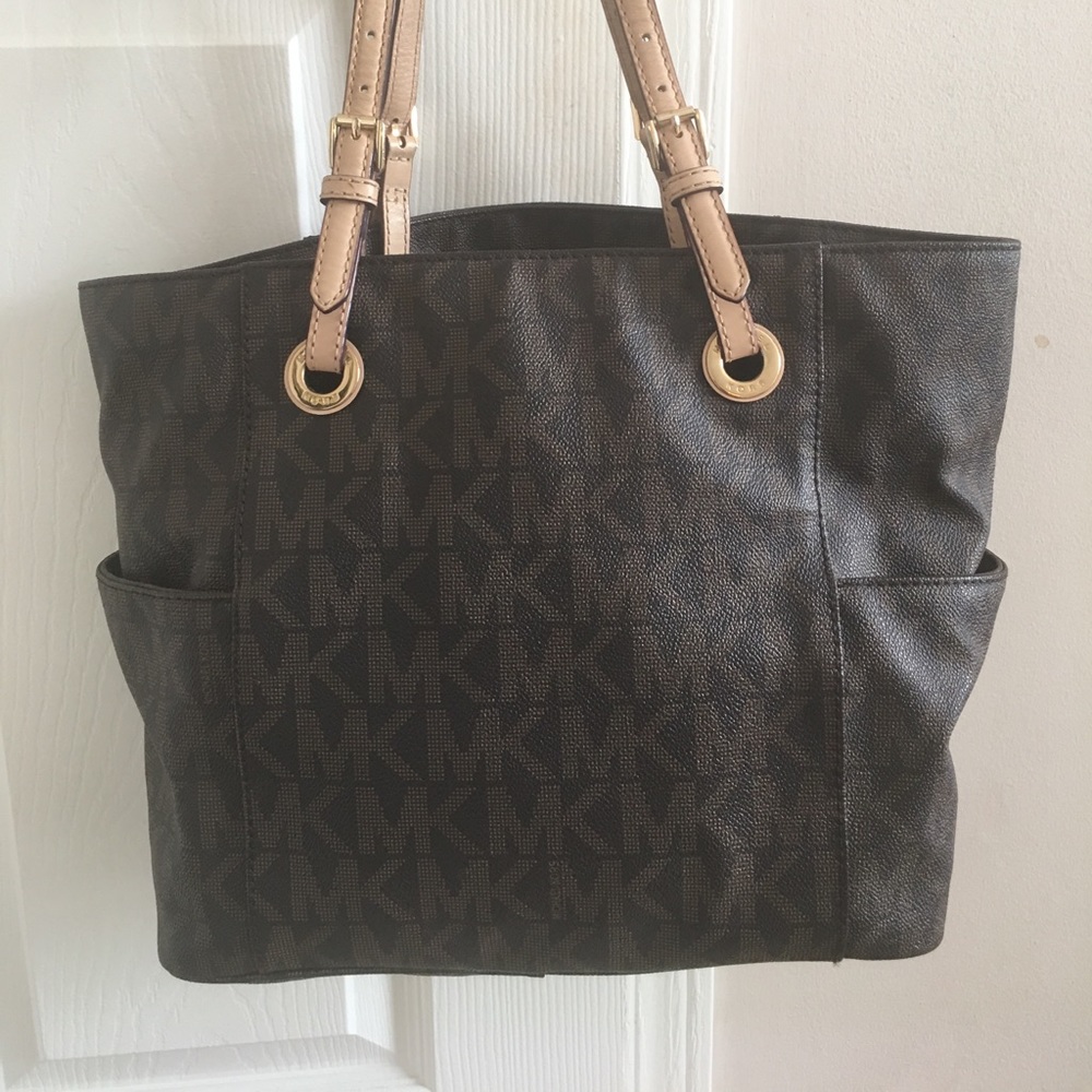 Michael Kors - Jet Set Travel Logo Tote