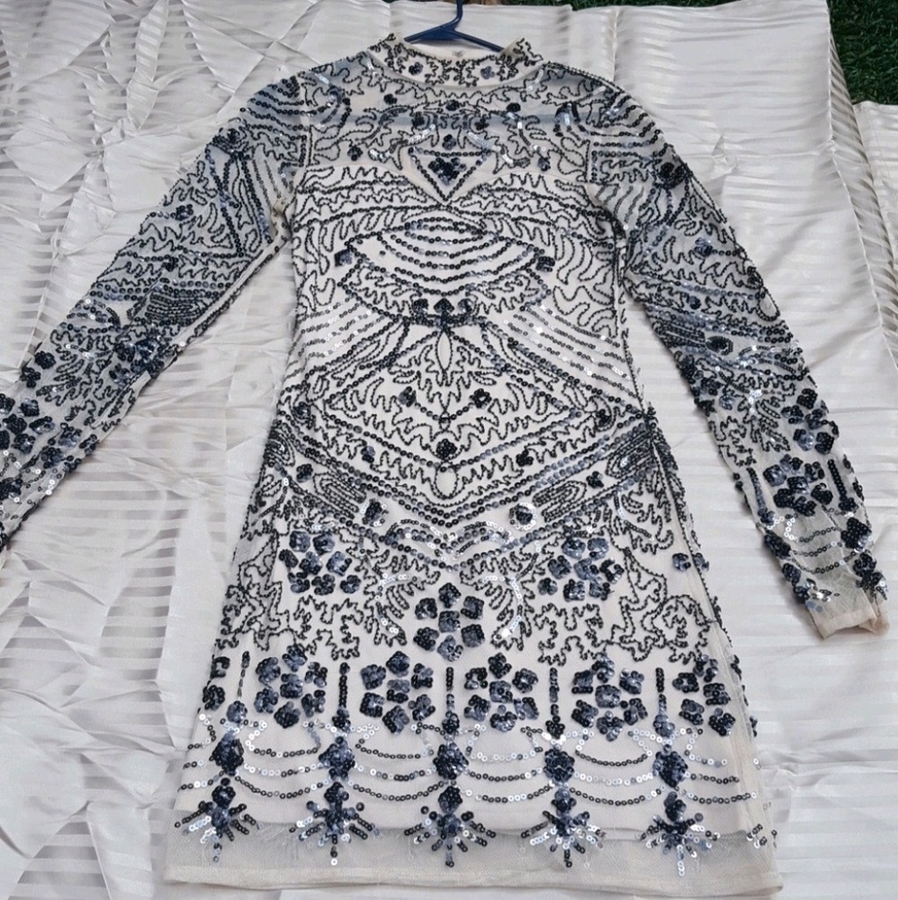 🌸🐎🤠 Beautiful special occasion dress.🤠🐎🌸
