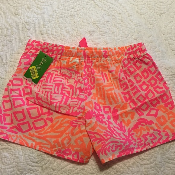 Lilly Pulitzer PJ Shorts - Picture 3 of 3