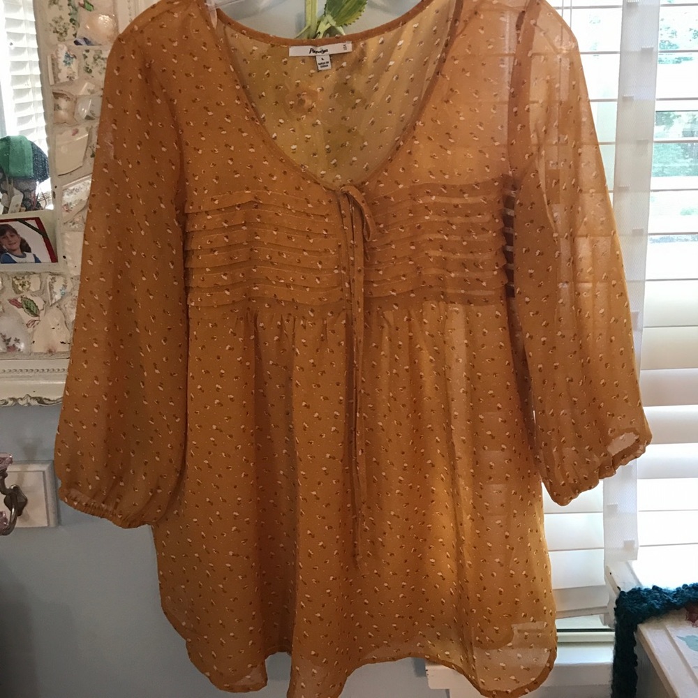 Worn once. Beautiful blouse