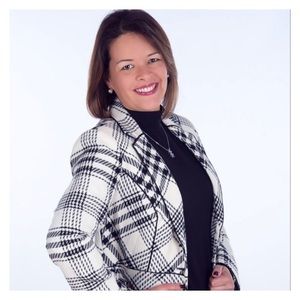 Meet your Posher, Ada