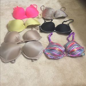 Lot of 7 Victoria's Secret size 32D bras