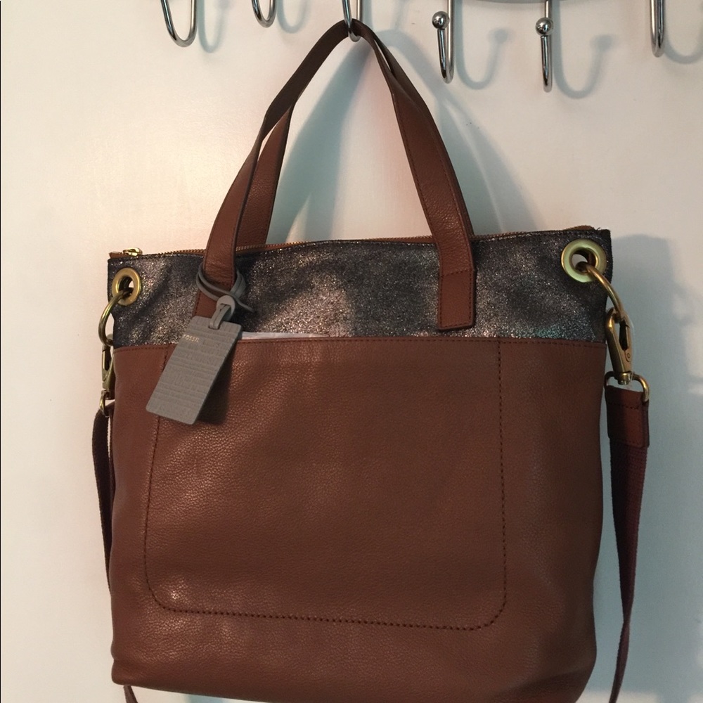 Fossil purse