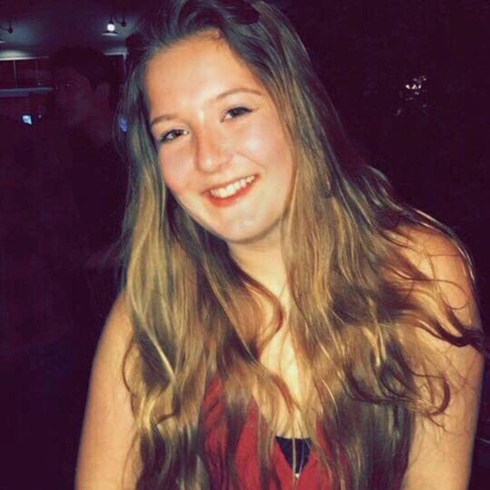 Meet your Posher, Caitlin