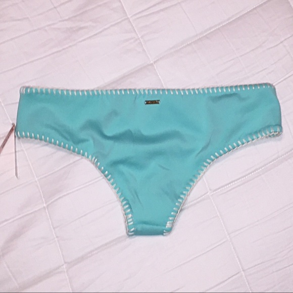 🔥MOVING SALE📦 🆕VS Surf Bikini Bottoms - Picture 2 of 4