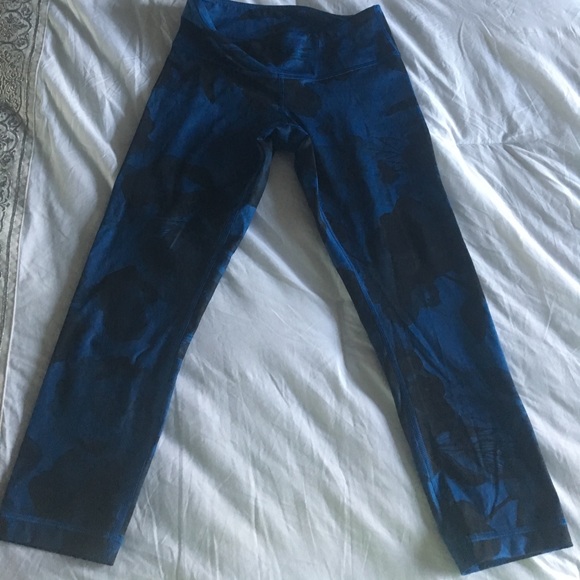Lulu lemon pants - Picture 3 of 4