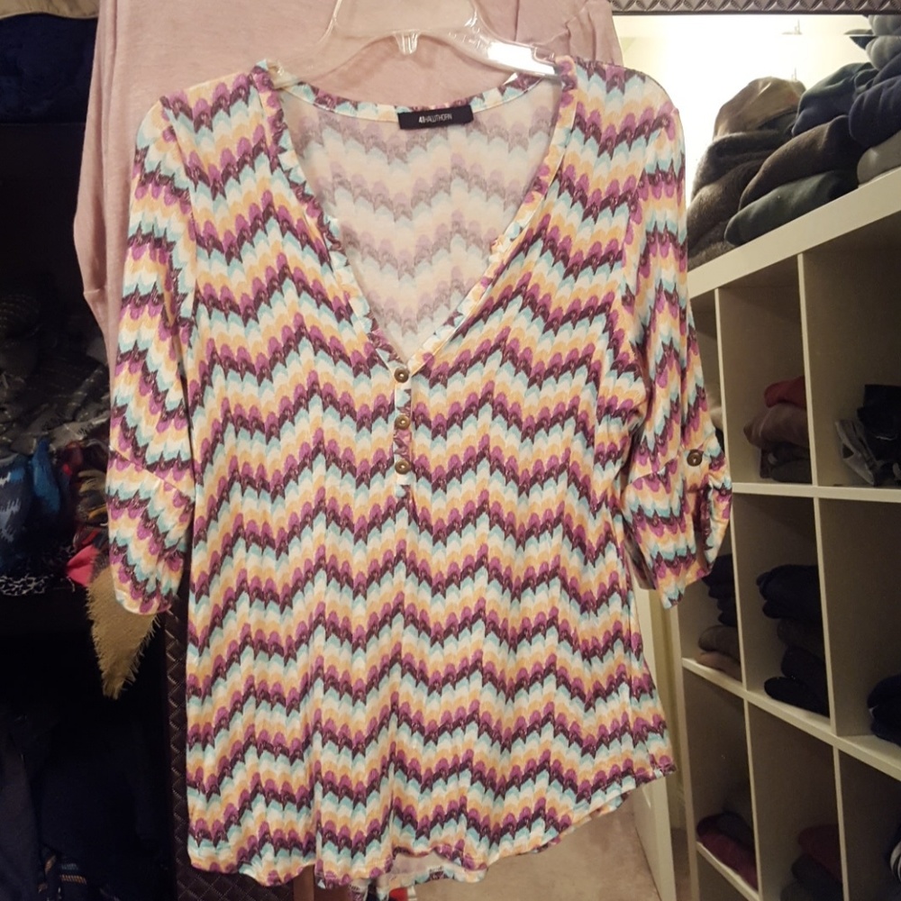 41hawthorn vneck top