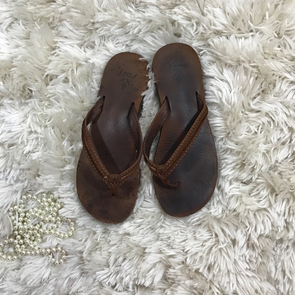 Reef Swing 2 Flip Flops - Picture 2 of 8