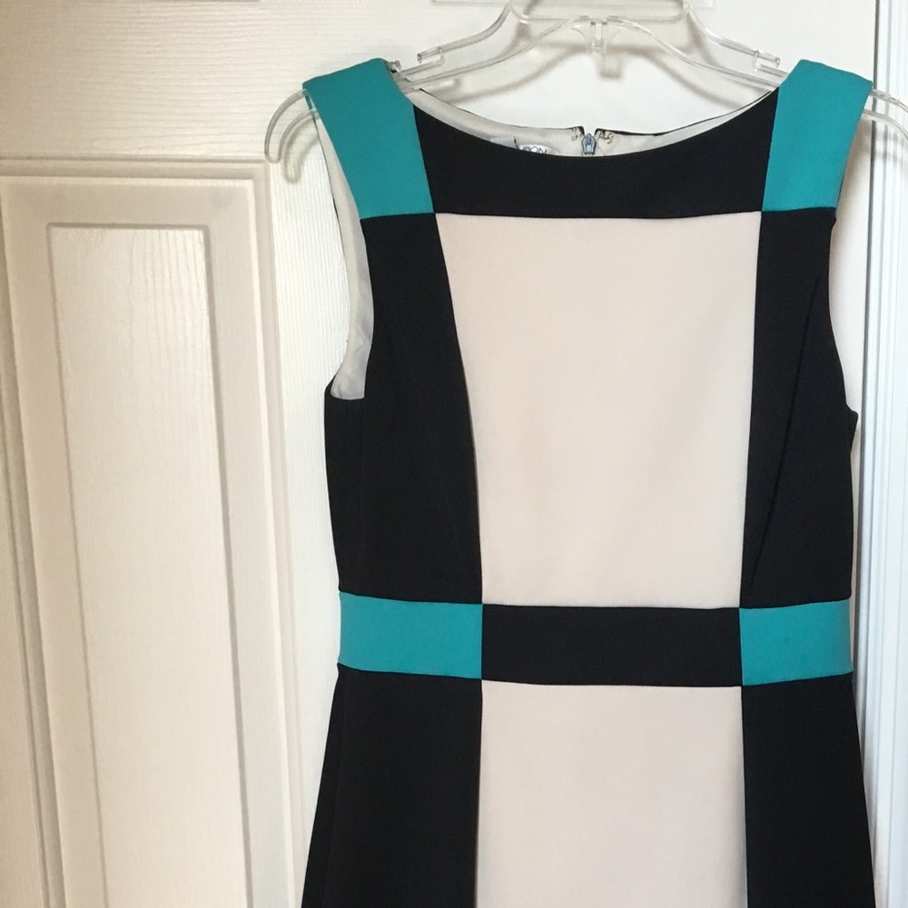 Maggy London size 8 dress