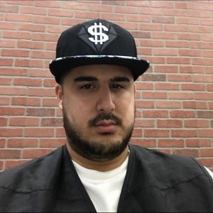 Meet your Posher, Ari