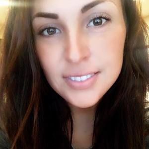 Meet your Posher, Ana