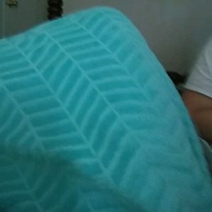 Meet your Posher, Dee