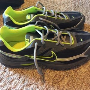 Men's Nike tennis shoes