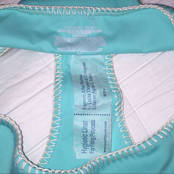 🔥MOVING SALE📦 🆕 VS Surf Bikini Bottoms - Picture 3 of 4