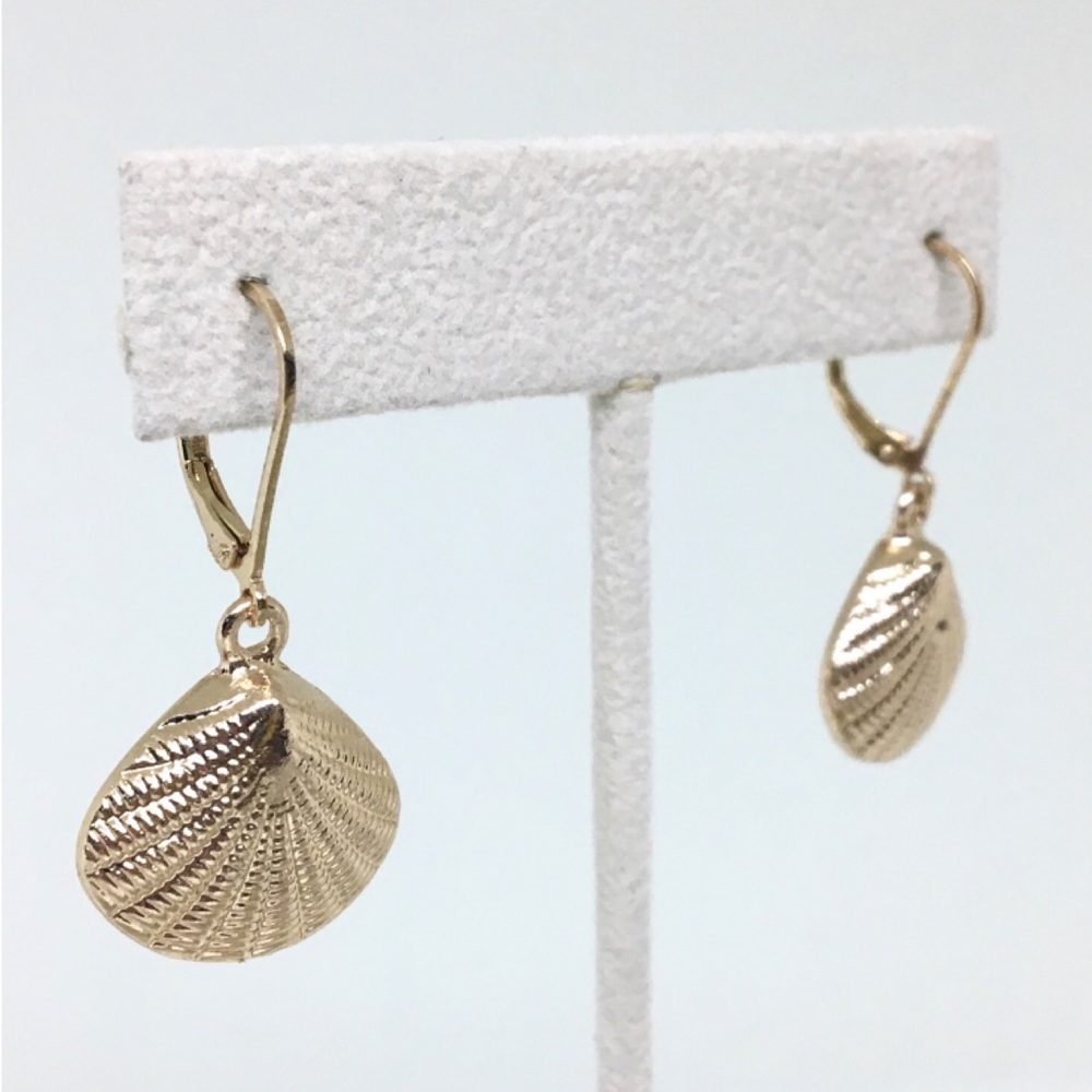 Gold Sea Shell Earrings