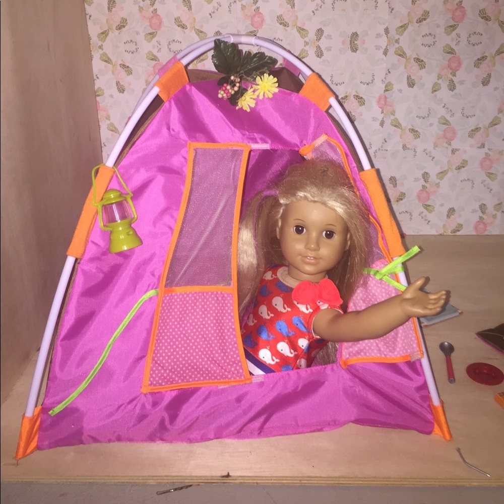 OG doll tent, sleeping bag, and accessories