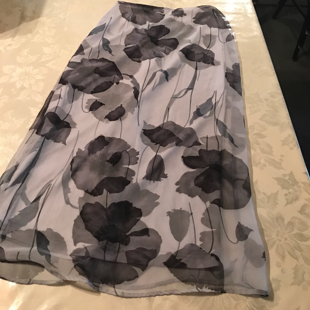 Maxi skirt layered Sz M