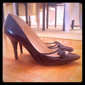Audrey Brooke Pump