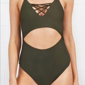 Cupshe spiderweb one piece, bikini, green size med