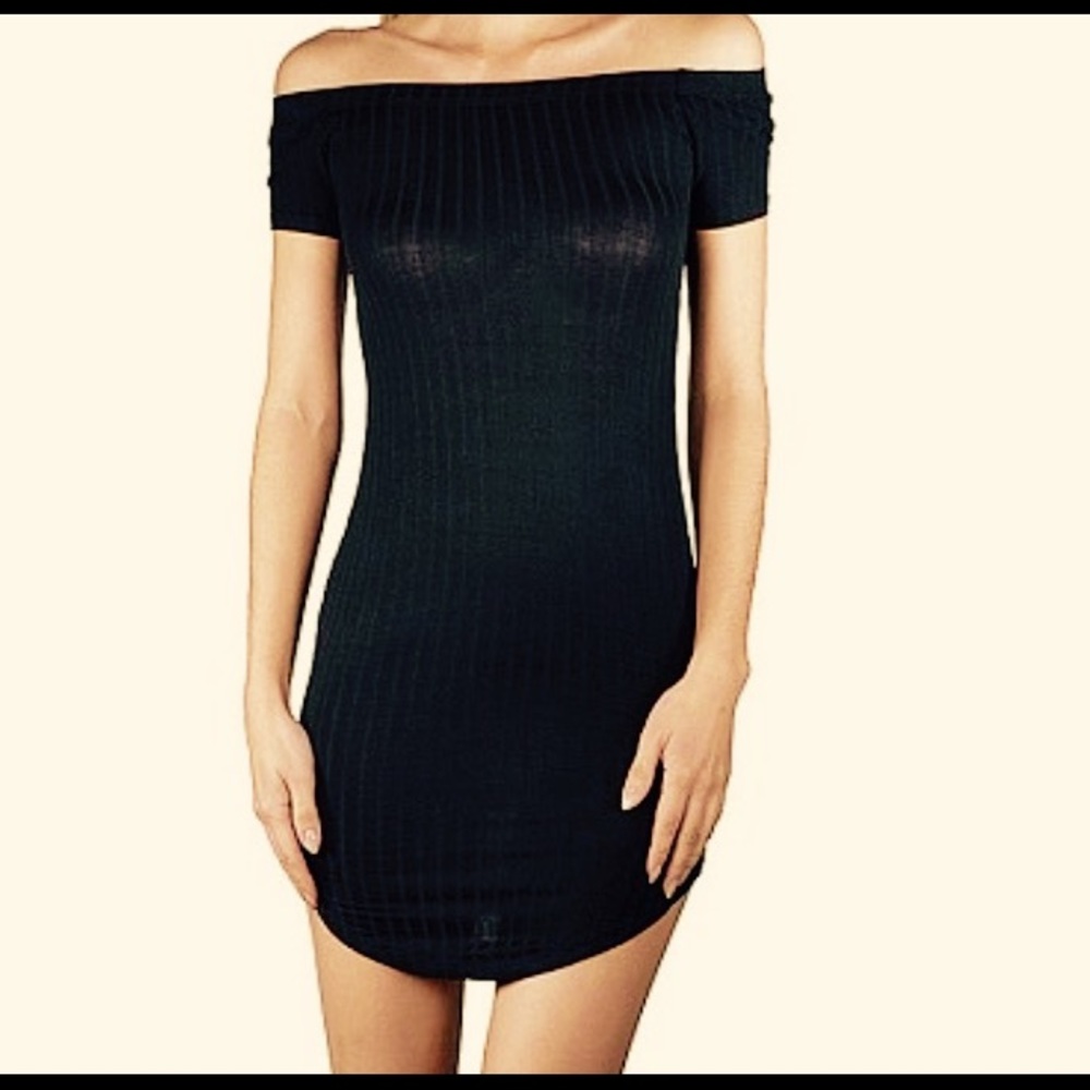 Black Off shoulder Bodycon Dress