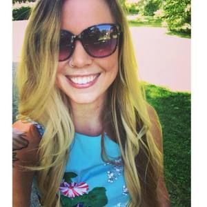 Meet your Posher, Nicole