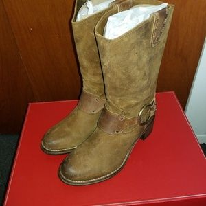 Women's boots
