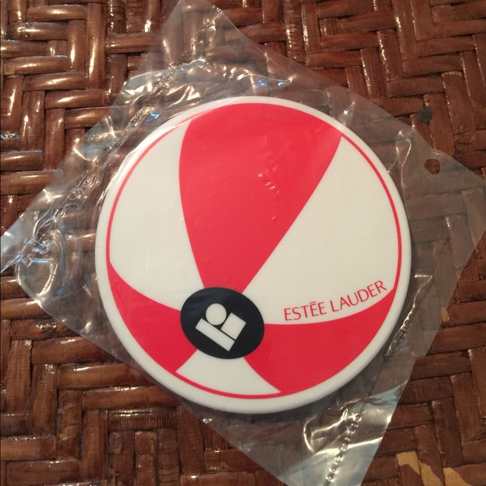 Estëe Lauder Beach Ball Compact Mirror