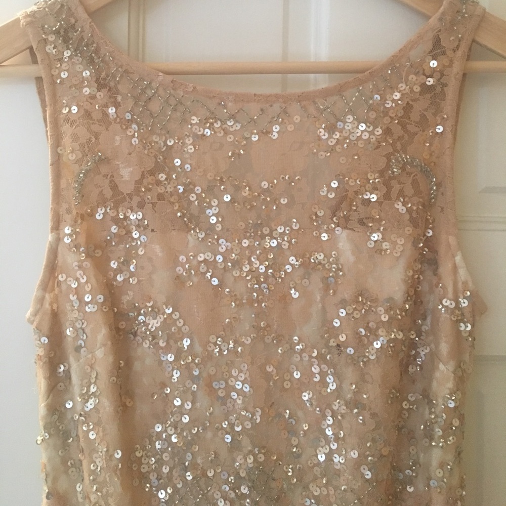 Dress - Picture 4 of 5