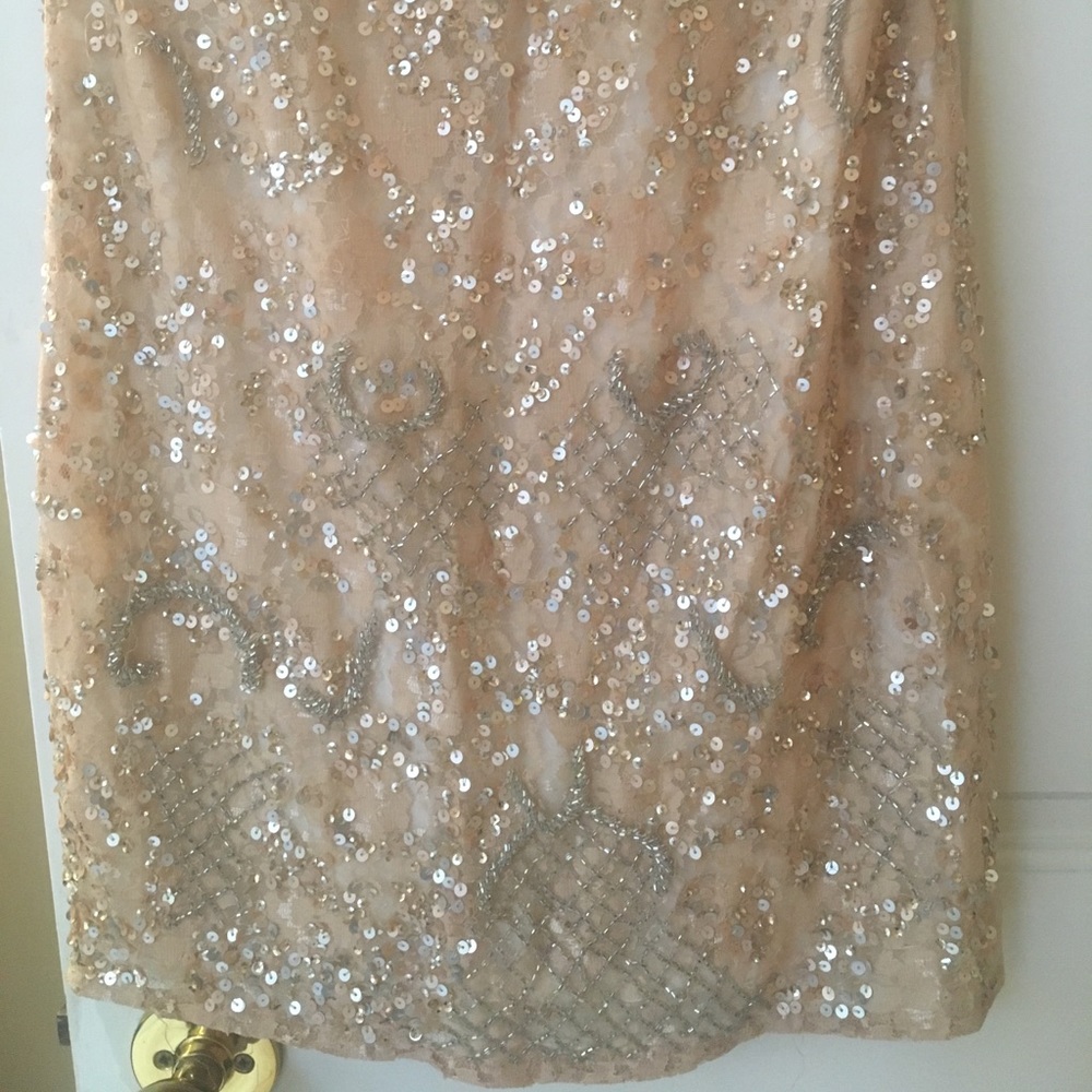 Dress - Picture 5 of 5