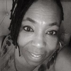 Meet your Posher, Pamela