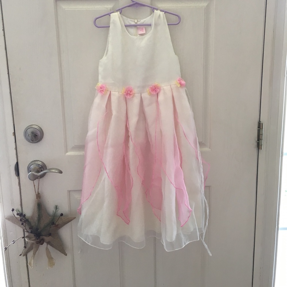 Girls dress