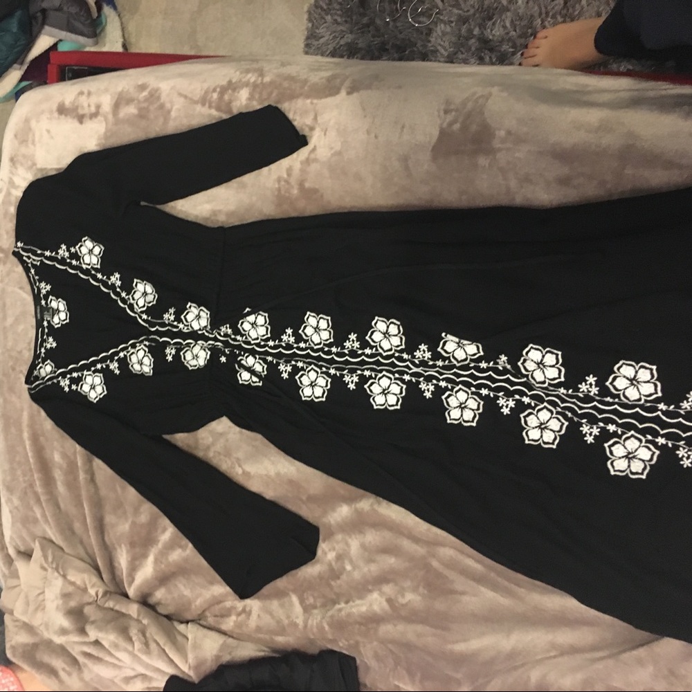 Forever 21 Floral 3/4 Length Dress