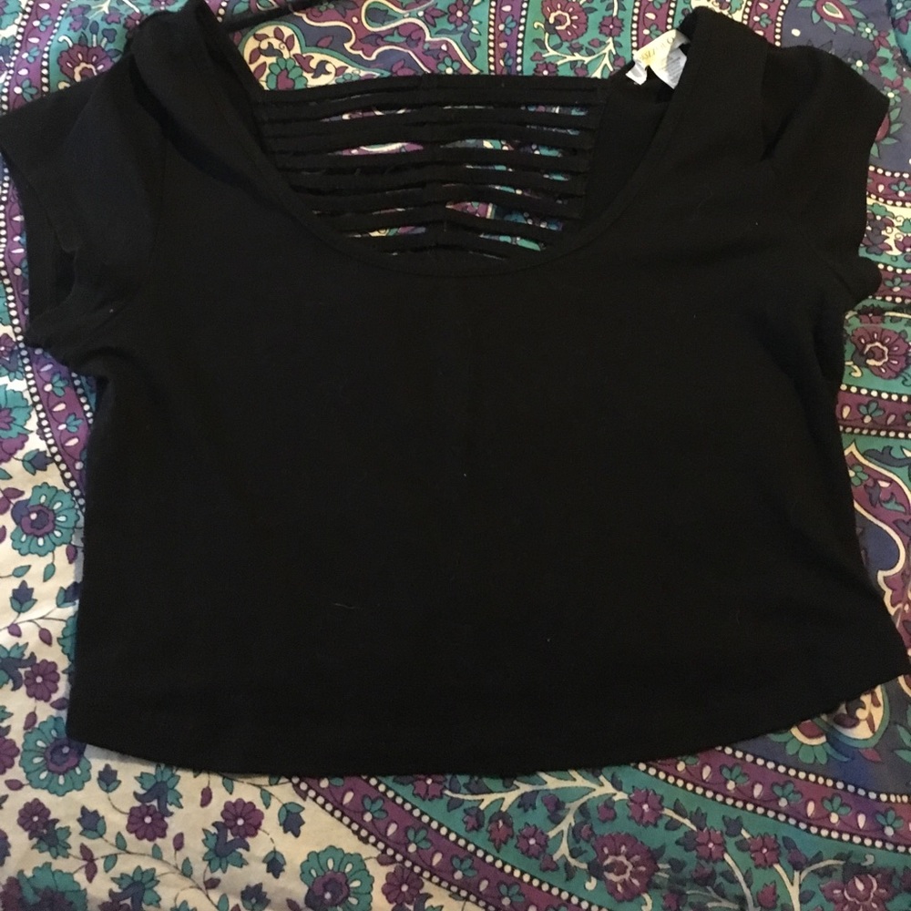 Black tshirt crop top