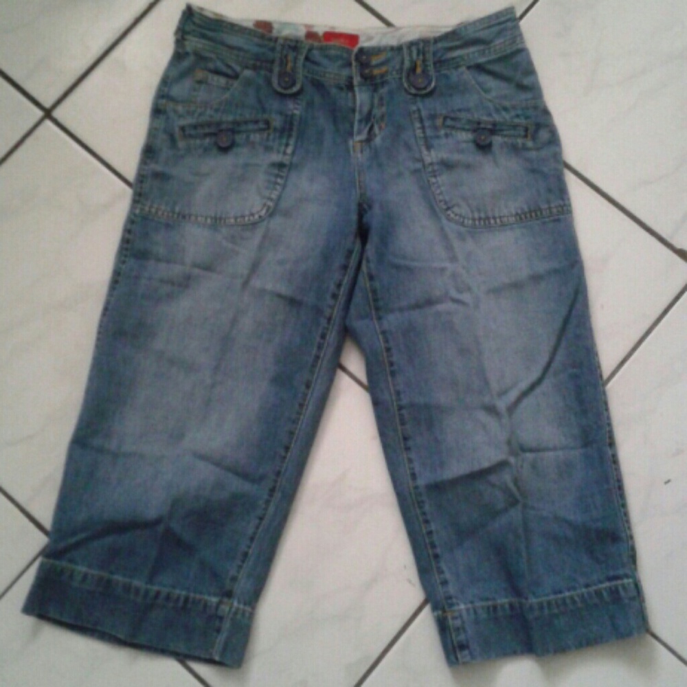 Mossimo Jeans capris