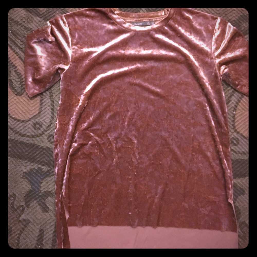 SOLD SOLD Berhska Velvet Blush T Shirt Crewneck