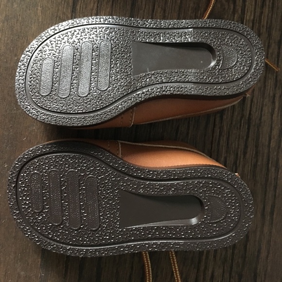 Size 3 Real Leather light brown baby dress shoes - Picture 2 of 4
