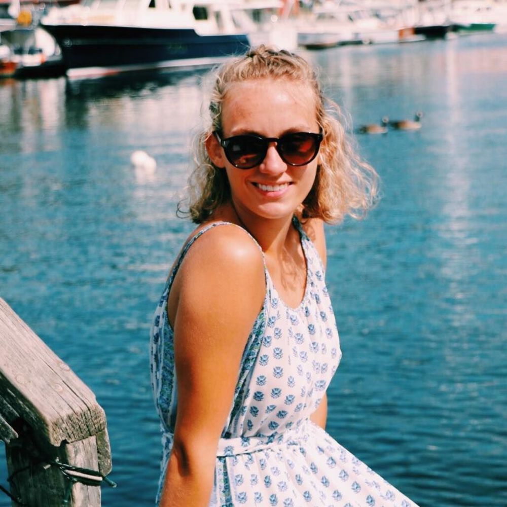 Meet your Posher, Olivia